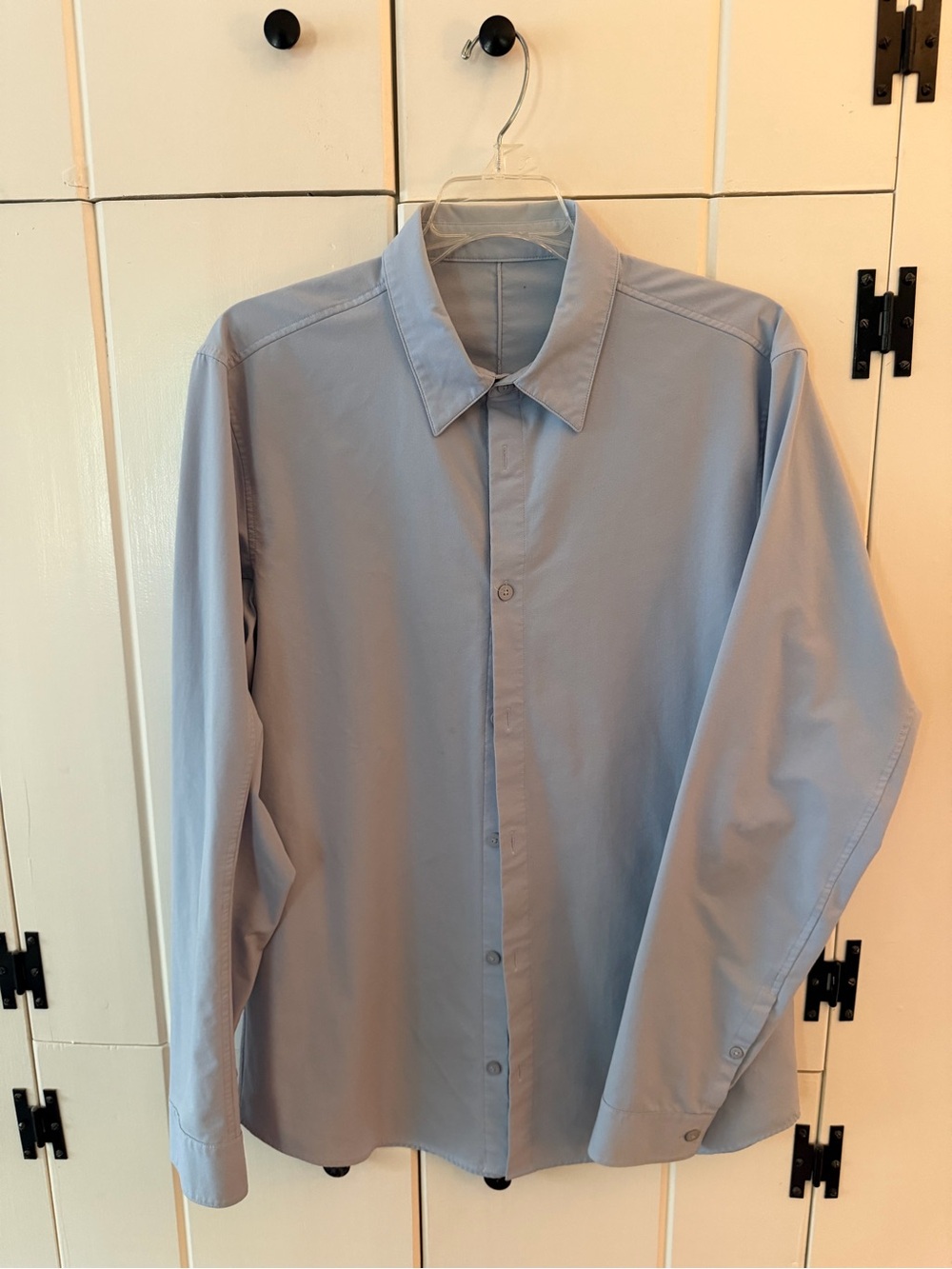 Men's Light Blue Button-Up Dress Shirt